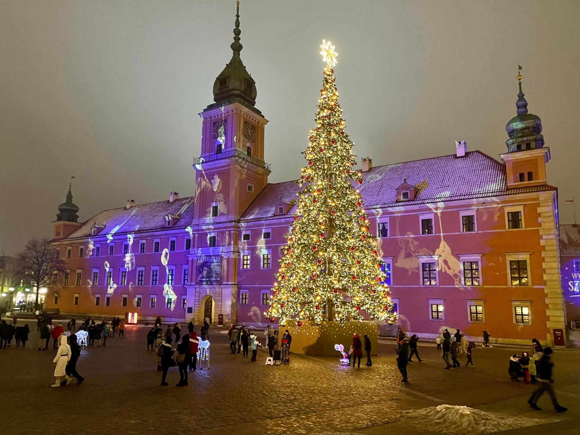 Butas Sawa 6 Metro Fast Wifi 70'tv Panorama Hbo, Netflix, Dsiney+ Warsaw