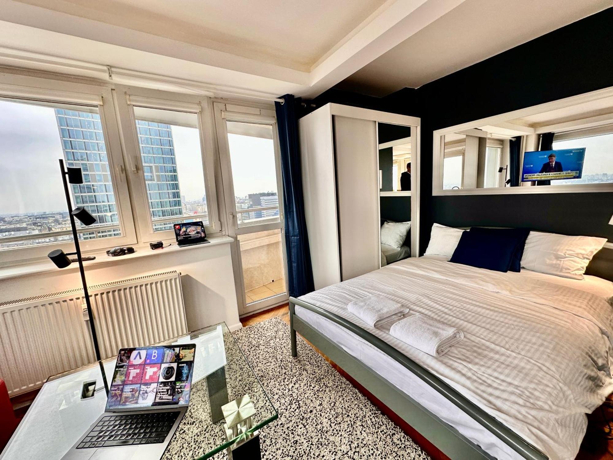 Appartement Sawa 6 Metro Fast Wifi 70'tv Panorama Hbo, Netflix, Dsiney+ Warschau