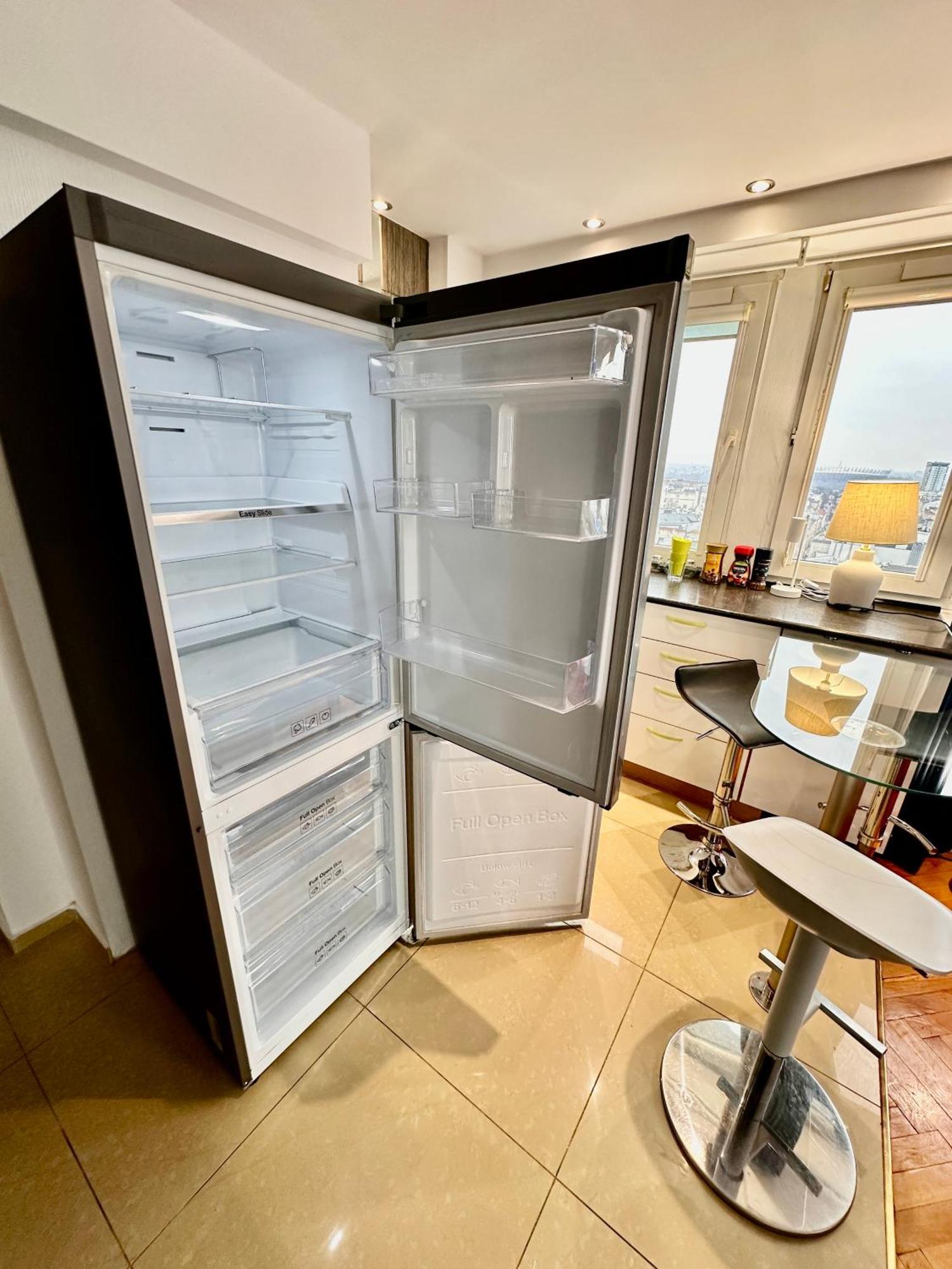 Sawa 6 Metro Fast Wifi 70'tv Panorama Hbo, Netflix, Dsiney+ Appartement